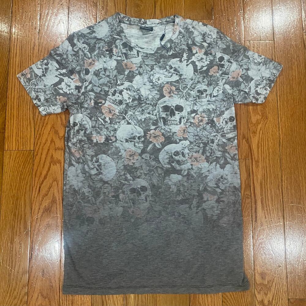 Jack & Jones Faded Skulls and Roses Gray T-Shirt Men's Size L